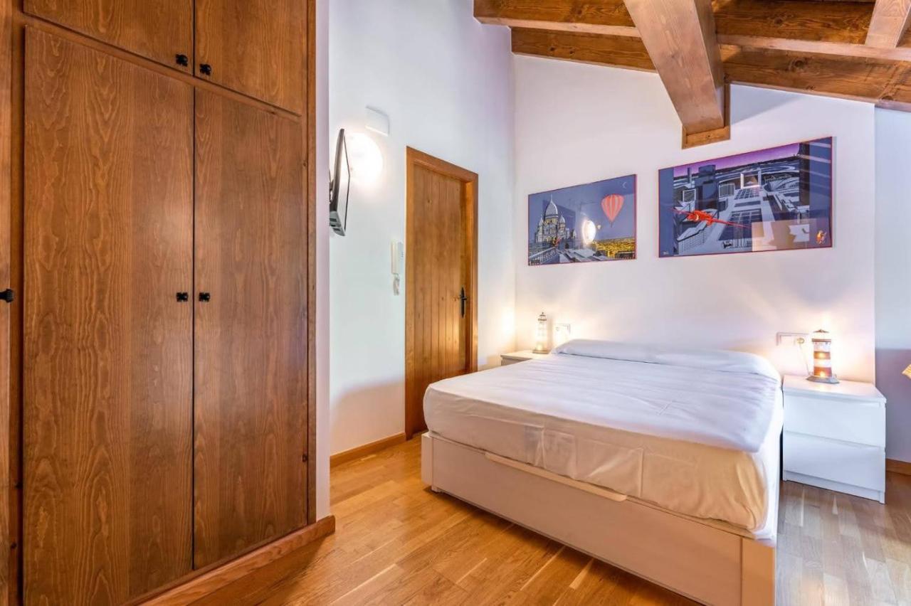 Apartamentsaloriaburg Farrera エクステリア 写真